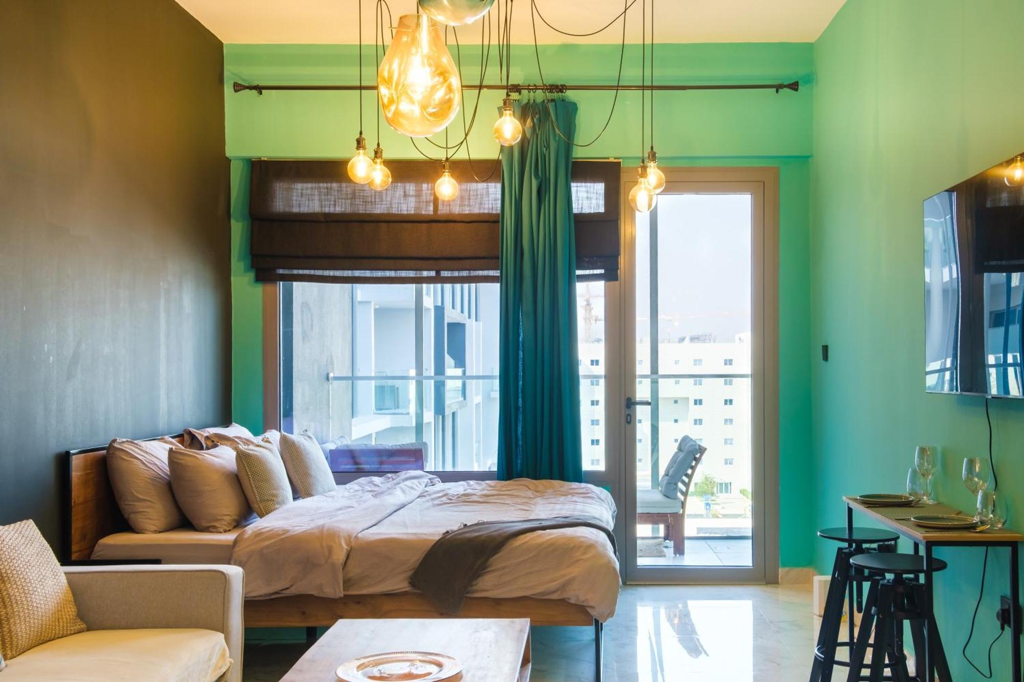 Industrial Chic Retreat Apartment *